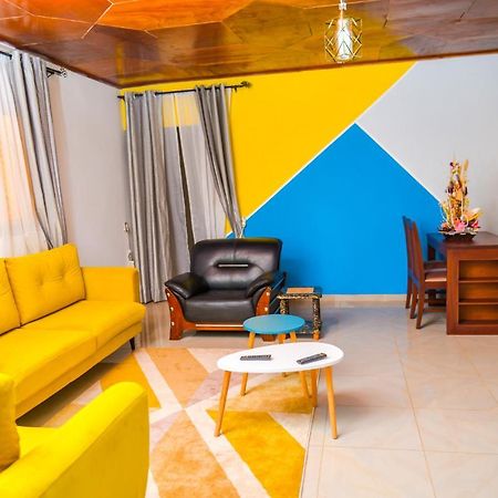 Appartement Meuble 2 Chambres Avec Salle De Bain - 1 Salon - 1E Cuisine - La Concorde - Quartier Nkomkana ยาอุนเด ภายนอก รูปภาพ