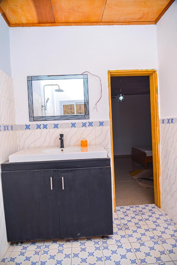 Appartement Meuble 2 Chambres Avec Salle De Bain - 1 Salon - 1E Cuisine - La Concorde - Quartier Nkomkana ยาอุนเด ภายนอก รูปภาพ